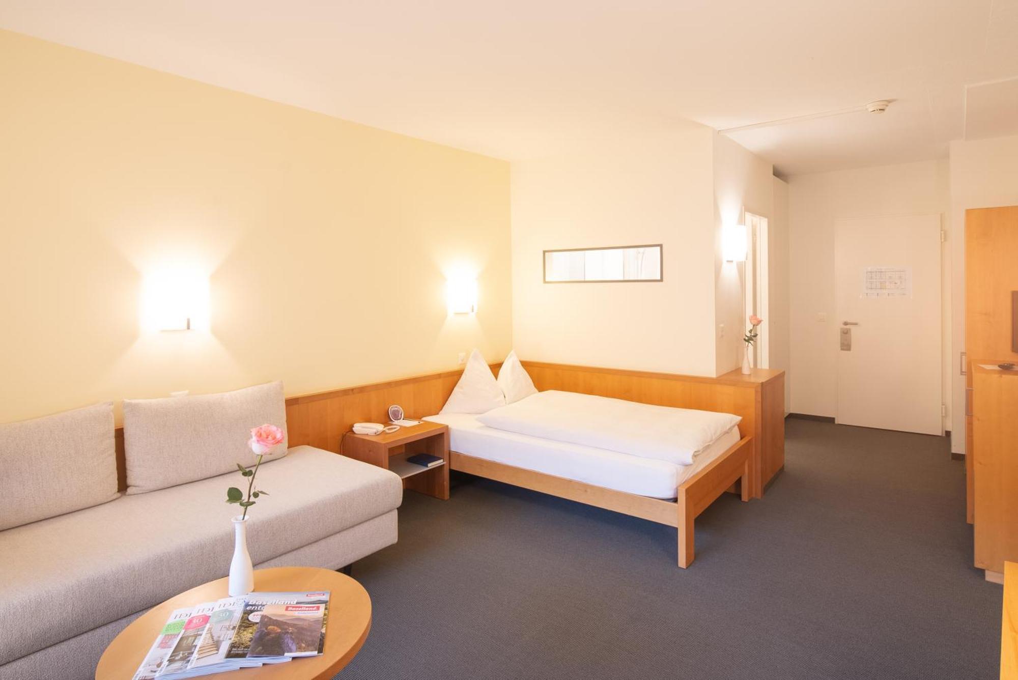 Hotel Bad Ramsach Läufelfingen Kültér fotó
